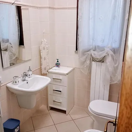 La Casa Di Rossella Nel Cuore Della Citta , Downtown Spacious *