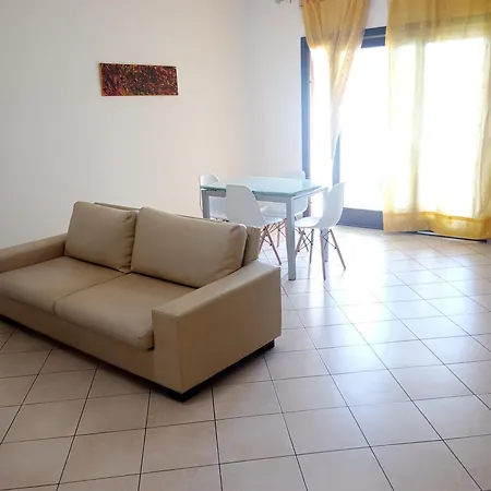 La Casa Di Rossella Nel Cuore Della Citta , Downtown Spacious Apartmán