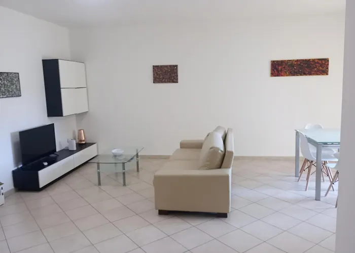 Apartman La Casa Di Rossella Nel Cuore Della Citta , Downtown Spacious *