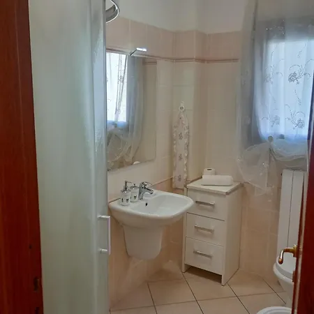 La Casa Di Rossella Nel Cuore Della , Downtown Spacious * Olbia