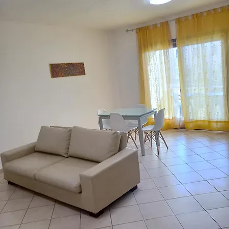 La Casa Di Rossella Nel Cuore Della Citta , Downtown Spacious *