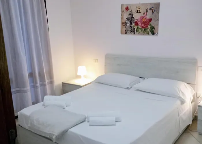 Апартаменты La Casa Di Rossella Nel Cuore Della Citta , Downtown Spacious *