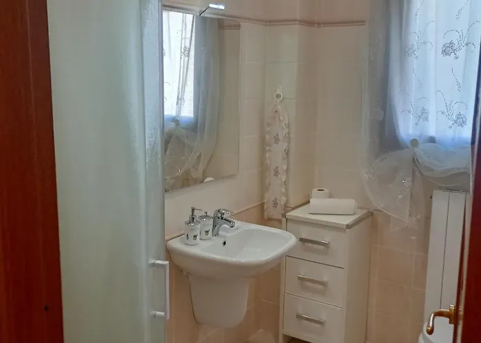 La Casa Di Rossella Nel Cuore Della Citta , Downtown Spacious * Olbia